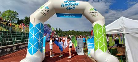 sprejem slovenske olimpijske bakle v Postojni (5)